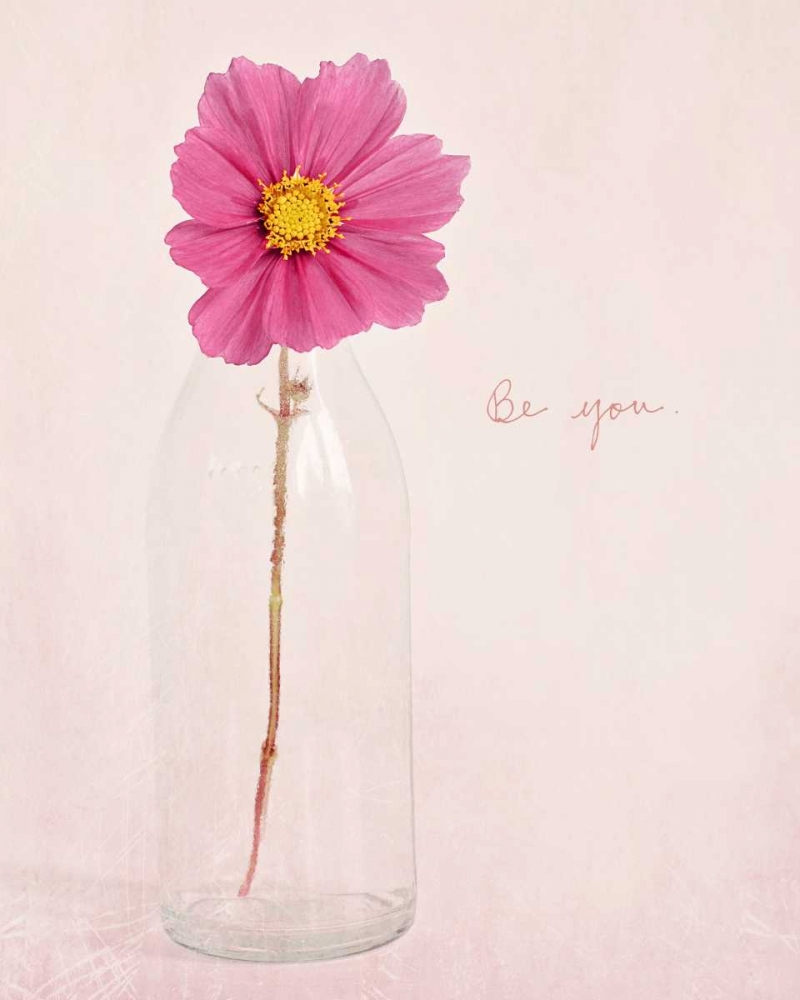 Art Print: Quiet Floral Setting 1