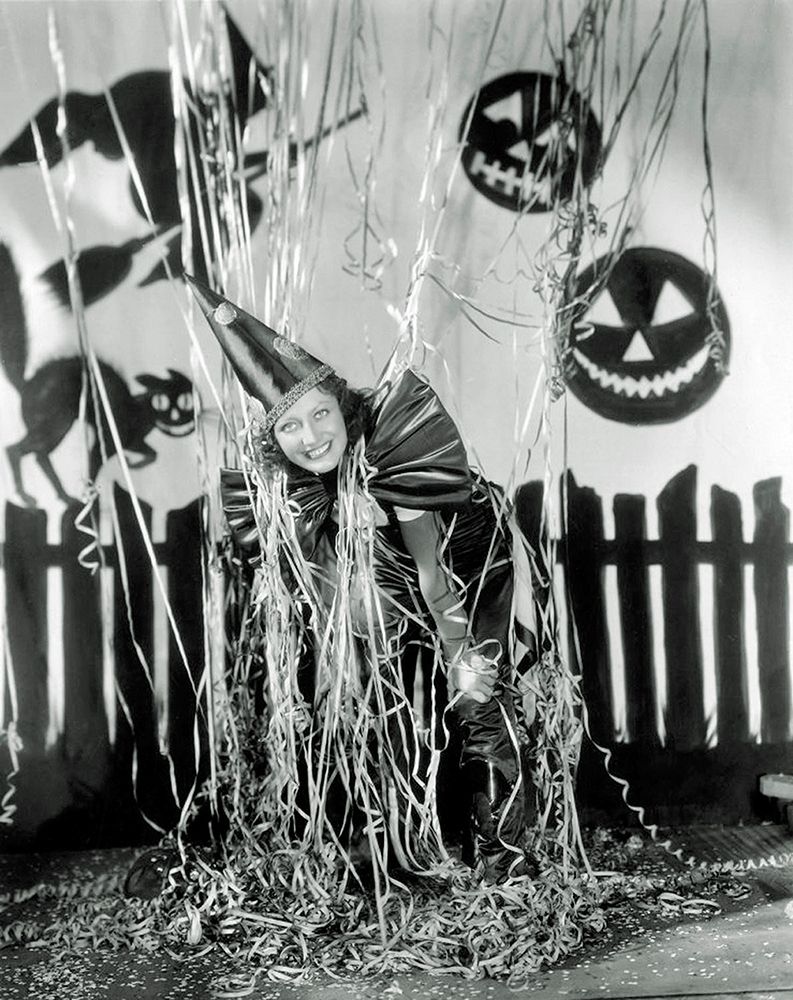 Wall Art Painting id:272484, Name: Halloween - Joan Crawford, Artist: Hollywood Photo Archive