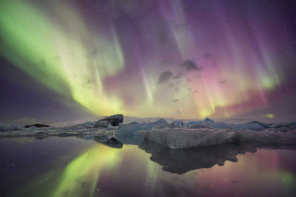 Wall Art Painting id:126964, Name: Iceland, Jokulsarlon Aurora lights over a lagoon, Artist: Anon, Josh