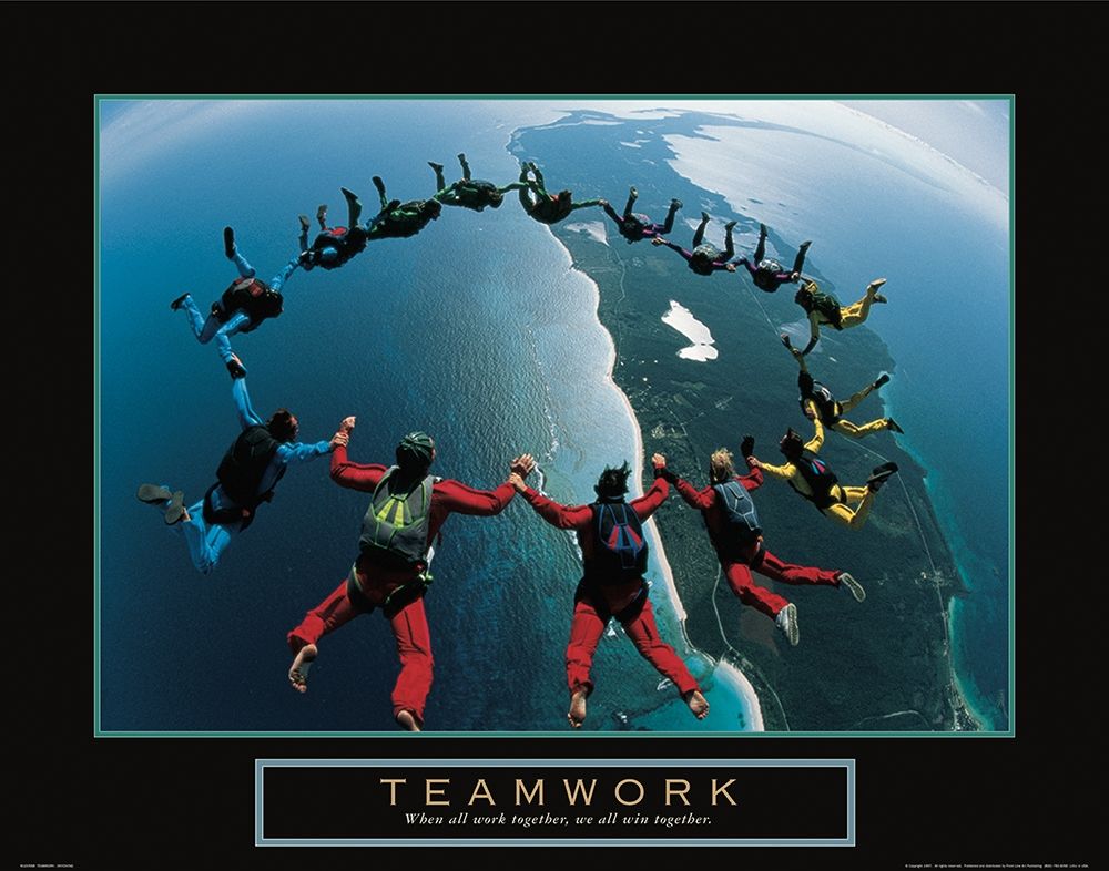 Wall Art Painting id:246265, Name: Teamwork - Skydivers, Artist: Frontline