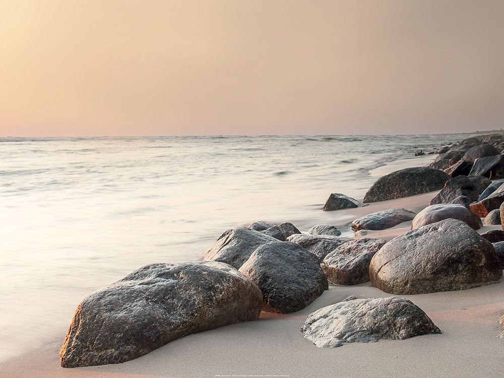 Wall Art Painting id:442427, Name: Rochers sur la plage, Artist: BRAUN Studio